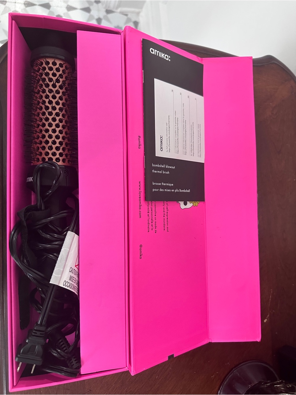 amika blowout babe thermal brush - Picture 2 of 4